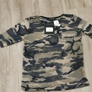 ♡Camo top♡